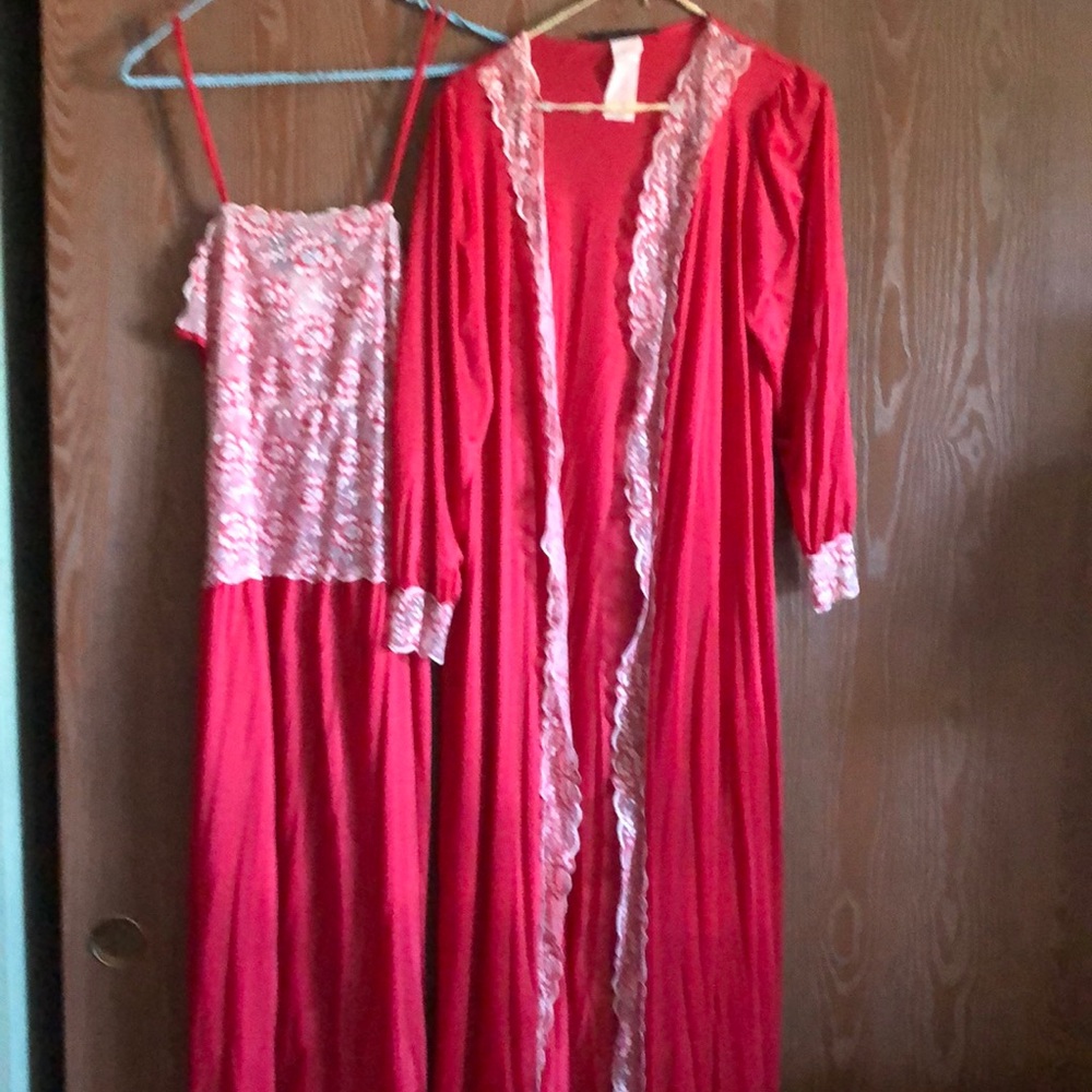 2 piece nightgown and matching robe